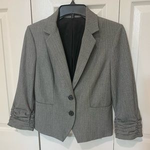 Express quarter sleeve women’s blazer size 2